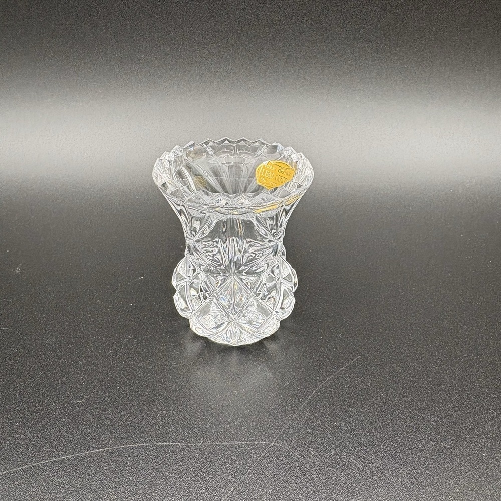 VTG‎ Kristal Zajecar 24% Lead Crystal Bud Vase / Yugoslavia